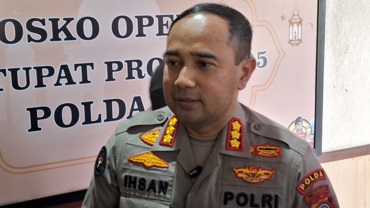 Diduga Ancam dan Peras Bos Developer, Polda DIY Nonaktifkan dan Patsus Anggota Satintelkam Polres Bantul
            - galeri foto