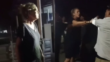 Saking Resahnya, Cewek Bule di Gili Trawangan Mengamuk Diduga Efek Suara Bising Tadarusan di Musholah Viral