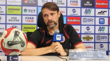 Keluhan Mauricio Souza Soal JIS Usai Persija Tundukkan PSM 2-1: Rumput Tak Ideal dan Tanpa VAR