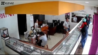 Nasabah Kartu Kredit Laporkan Dugaan Premanisme Debt Collector ke Polrestabes Surabaya