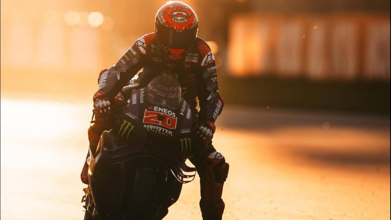 Momen Fabio Quartararo Tertangkap Kamera Acungkan Jari Tengah ke Motor Yamaha pada Tes Pramusim MotoGP 2026 di Sirkuit Buriram
            - galeri foto