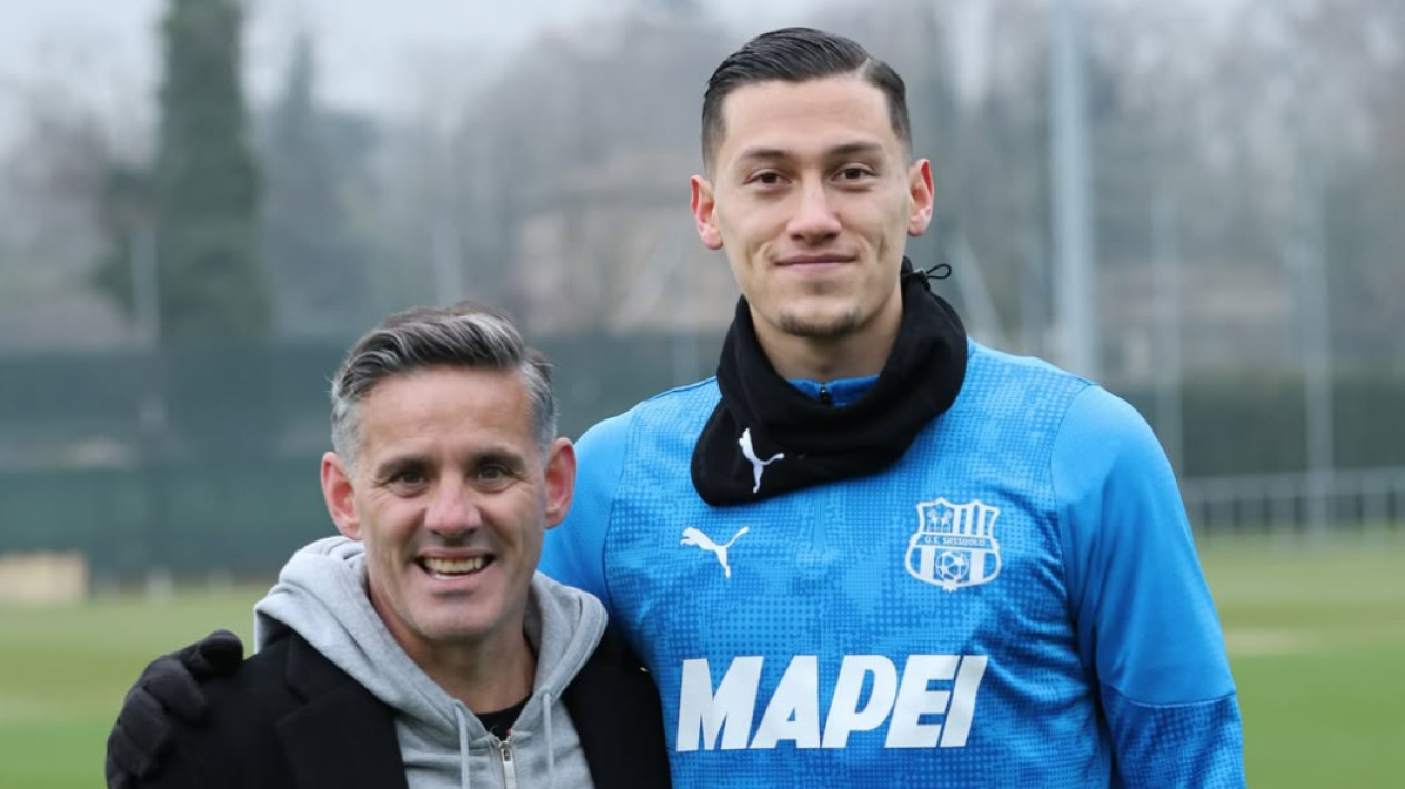 Jay Idzes Bersinar di Serie A! Sassuolo Sikat Verona 3-0, Apa Isi Obrolan Rahasia dengan John Herdman Dua Minggu yang Lalu?
            - galeri foto