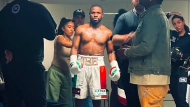 Segera Comeback ke Ring Tinju, Floyd Mayweather Sesumbar Incar Banyak Rekor: Saya Masih Memiliki..