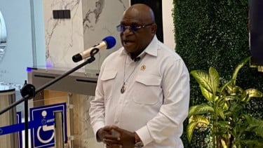 Ketua BEM UGM Diteror Usai Surati UNICEF Minta MBG Dihentikan, Natalius Pigai: Saya Pastikan Tidak Mungkin dari Pemerintah