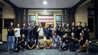 Polisi Ciduk Kawanan Perampok Bersenpi di Lampung, Ada Barang Bukti Uang Senilai Rp800 Juta