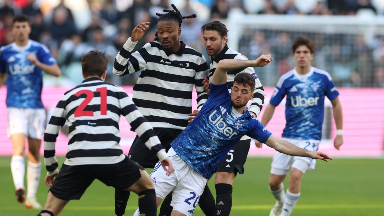 Kejutan Besar Liga Italia: Como Sukses Hancurkan Juventus di Turin
            - galeri foto