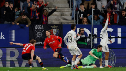 Kejutan Besar! Real Madrid Tumbang di Kandang Osasuna, Gol Injury Time Bikin Los Blancos Terancam di Puncak Klasemen