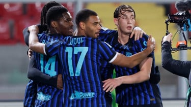 Seusai Bungkam Lecce, Akanji Tegas Bantah Inter Punya Dua Wajah di Liga Champions