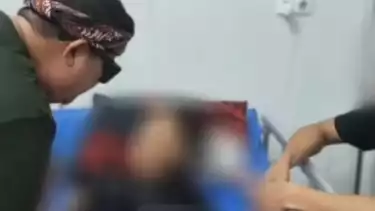 Bocah asal Sukabumi meregang nyawa diduga akibat penganiayaan berat yang dilakukan oleh ibu tirinya sendiri.