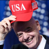 Dampingi Donald Trump, IOC Pastikan Presiden FIFA Gianni Infantino Netral dari Politik 