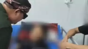 Bocah asal Sukabumi meregang nyawa diduga akibat penganiayaan berat yang dilakukan oleh ibu tirinya sendiri.