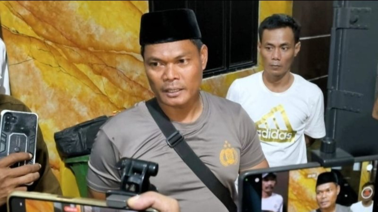 Kronologi  Bripda DP Meninggal Dunia di Asrama Polisi Polda Sulsel Diduga Akibat Penganiayaan, Keluarga: Kami Meminta Keadilan!
            - galeri foto