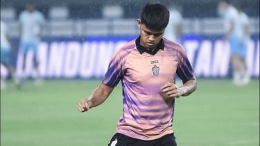 Alasan Hokky Caraka Dipilih Jadi Kiper di Laga Persib Bandung Kontra Persita Tangerang Diungkap Carlos Pena