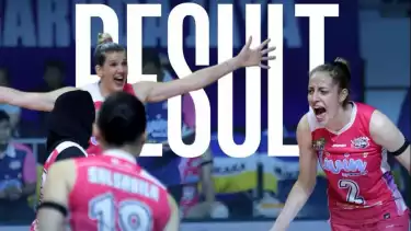 Selebrasi skuad Jakarta Livin Mandiri usai libas Bandung BJB Tandamata dengan skor 3-2