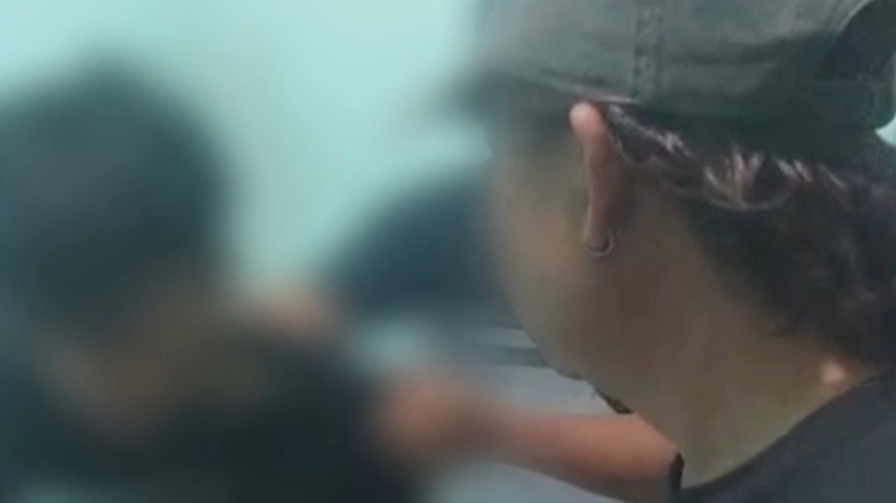 Remaja Perempuan di Malang Dibunuh dan Dikubur, Polisi Ungkap Motif Pelaku
            - galeri foto