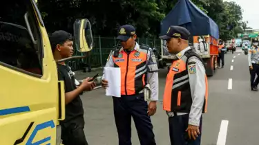 Berita Foto: Operasi Lintas Jaya di Cawang, 19 Kendaraan Ditindak