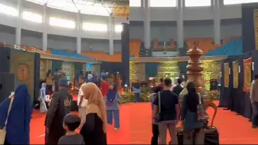 Pengunjung artefak Rasulullah SAW di Cibinong, Bogor
