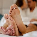 Bagaimana Hukum Suami dan Istri Puasa Ramadhan tapi belum Mandi Junub? Begini Jawaban Ustaz Khalid Basalamah