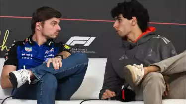 Max Verstappen dan Esteban Ocon