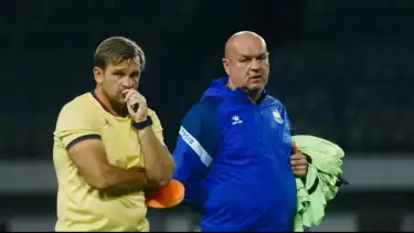 Bojan Hodak Dilarang Pimpin Persib di Laga Vs Madura United