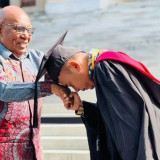 Billy Mambrasar Rela Mundur dari LPDP, Pilih Biayai Kuliah Sendiri demi Anak Indonesia Lain Bisa Sekolah ke Luar Negeri