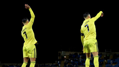 Sindir Ruben Neves? Cristiano Ronaldo Lakukan Selebrasi 'Slam-Dunk' usai Pesta Gol di Kandang Al Najma