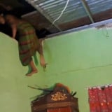 Menantu Rudapaksa Ibu Mertuanya di Gowa, Sembunyi di Plafon Rumah saat Hendak Ditangkap