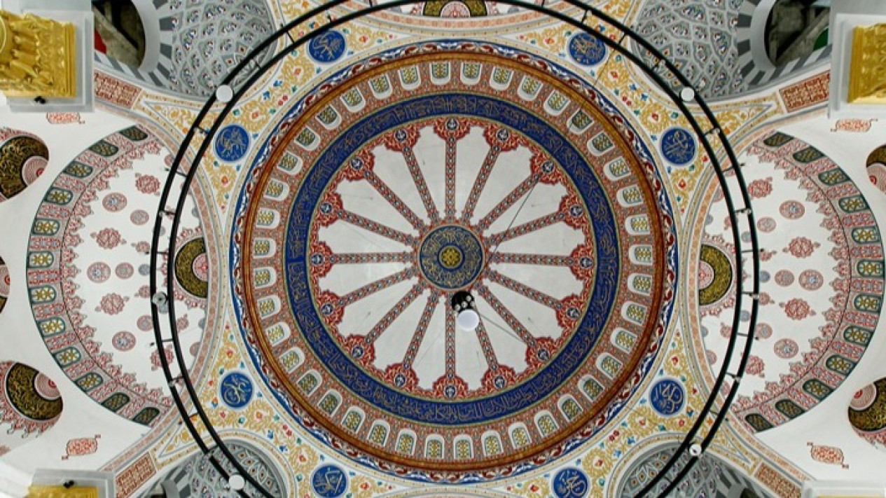 Berita Foto: Masjid Al Fajri Pejaten Barat Tampil Ikonik dengan Nuansa Arsitektur Turki
            - galeri foto