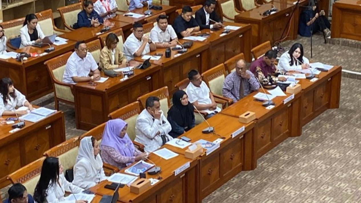 Gelar RDPU Bahas Vonis Mati ABK Sea Dragon, Komisi III DPR Tegaskan Tak Intervensi Proses Hukum
            - galeri foto