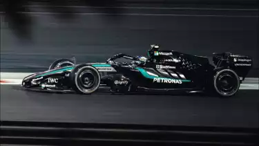 Moibil Mercedes AMG Petronas