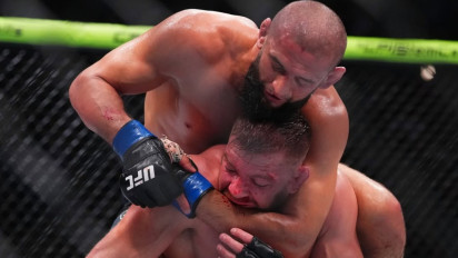 Tak Ingin Ikuti Jejak Khabib dengan Rekor Sempurna, Khamzat Chimaev Tegaskan Fokus Tambah Gelar Juara UFC