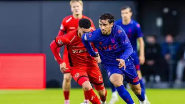 Bek sayap kiri Timnas Indonesia Nathan Tjoe-A-On