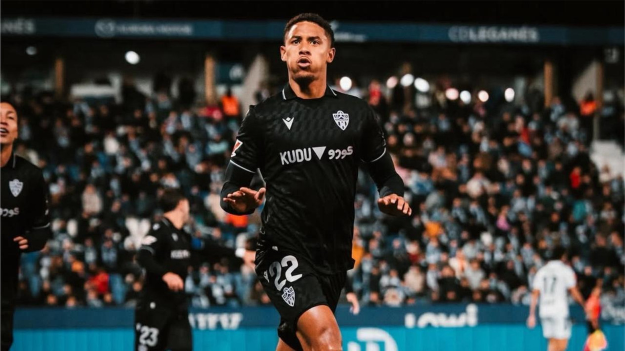 Lolos Syarat FIFA, Bintang Gacor Almeria Berdarah Maluku Siap Jadi Suksesor Kevin Diks di Timnas Indonesia
            - galeri foto