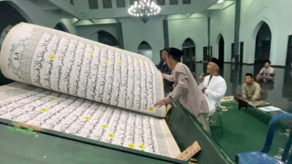 Selalu Ditunggu, Tradisi Tadarus Al-Qur’an Raksasa di Masjid Agung Baiturrahman Banyuwangi