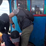 Koko Erwin Ditembak Saat Kabur ke Malaysia, Bandar Penyuap AKBP Didik Tiba di Bareskrim dengan Kaki Pincang