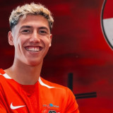 Profilnya Gak Kaleng-kaleng, Pemain Belanda Berdarah Surabaya Ini Bisa Masuk Proyek Naturalisasi Timnas Indonesia