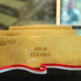 Harga Emas Pegadaian Pagi Ini Melemah, UBS Turun Rp3.000 per Gram