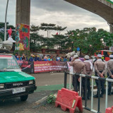 Aksi Demo di Depan Mabes Polri Selesai, Mahasiswa Bubar dengan Tertib