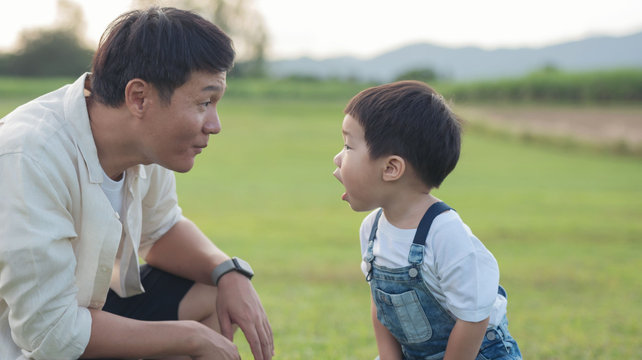 Tips Atasi Anak yang Rewel dan Tidak Patuh Orang Tua, Kata Buya Yahya Coba Terapkan Cara ini
            - galeri foto