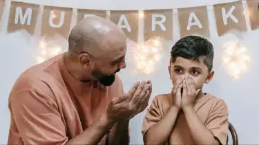 Kebiasaan Buruk ini Mempersulit Doa Anda Dikabulkan Allah SWT, Simak Penjelasan UAH