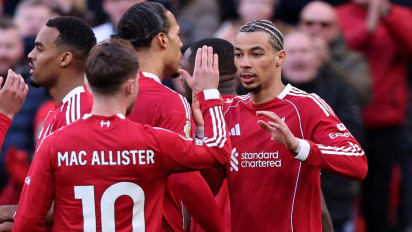 5 Gol Tanpa Ampun! Liverpool Samai Poin Manchester United, West Ham Terancam Degradasi