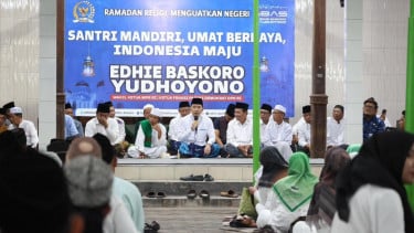 Sambangi Ponpes Tarbiyatul Ulum, Wakil Ketua MPR Singgung Peran Santri sebagai Tiang Negara