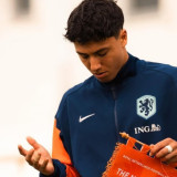 Namanya Jawa Banget, Pemain Belanda Berdarah Surabaya Ini Bisa Dinaturalisasi untuk Bela Timnas Indonesia Era John Herdman