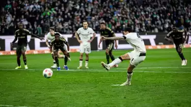 Bek Timnas Indonesia Kevin Diks membobol gawang Union Berlin