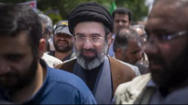 Profil Mojtaba Khamenei, Pewaris Bayangan Teheran: Anak Sang Pemimpin yang Menggenggam Kekuasaan Tanpa Jabatan