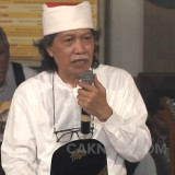 Viral Ramalan Cak Nun Soal Perang Iran dengan Israel dan AS, Kini Jadi Kenyataan