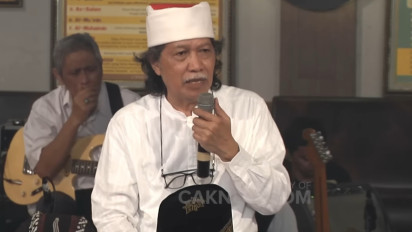 Viral Ramalan Cak Nun Soal Perang Iran dengan Israel dan AS, Kini Jadi Kenyataan