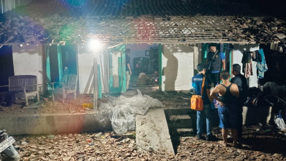 DUAR! Rumah Warga di Ponorogo Hancur karena Ledakan Petasan, Seorang Tewas dan Satu Lainnya Luka-luka