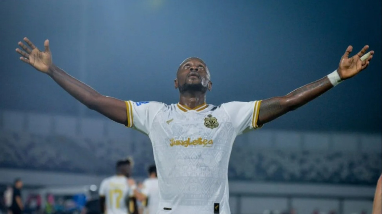 Dewa United Dibuat Tak Berkutik! Bhayangkara Terbang ke Lima Besar Usai 4 Kemenangan Beruntun
            - galeri foto