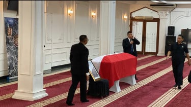 Jenazah Try Sutrisno akan Disalatkan di Masjid Sunda Kelapa Siang Ini